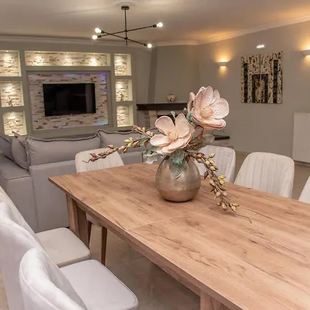 Βίλα Aristeas House Καρουσάδες