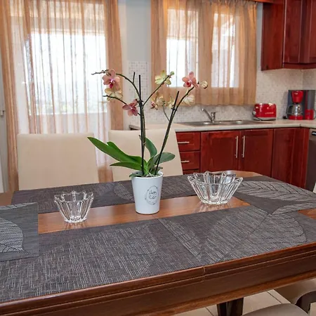 Aristeas House Villa