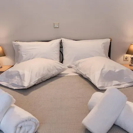 Aristeas House Villa